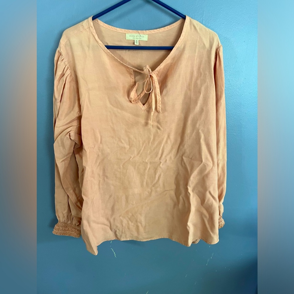 Side Stitch 1X Peach Top